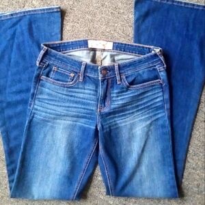 Hollister Flare dark wash jeans size 5 Nwot